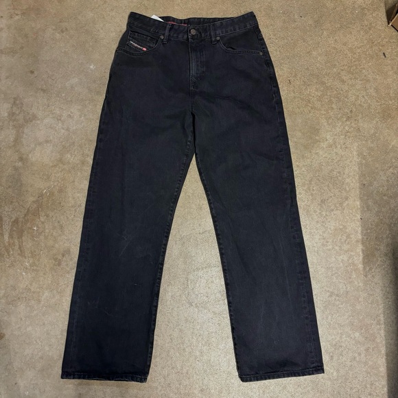 Diesel Jeans - Picture 2 of 7